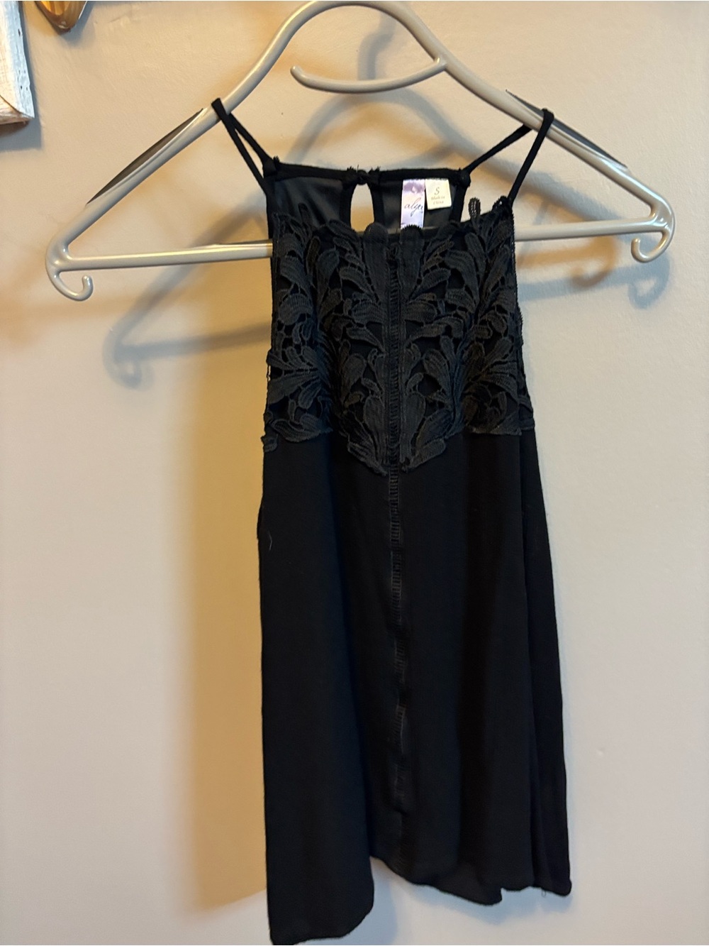 Black Lace Yoke Spaghetti Strap tank top